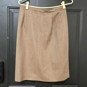 Brooks Brothers Sz 8 brown herringbone pattern fully lined skirt, knee length